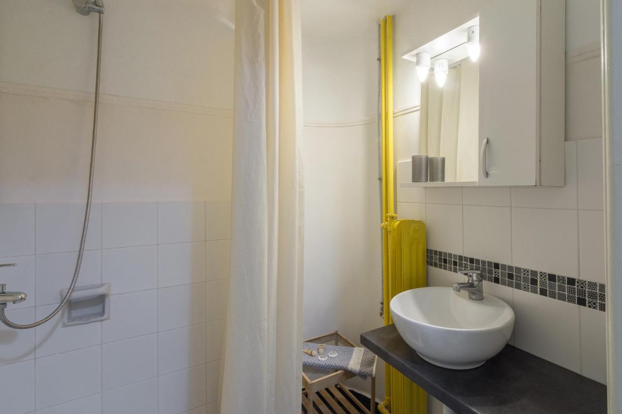 Spacious Apartment For Two People Athens Ngoại thất bức ảnh